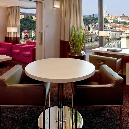 Sofitel Chain Bridge Ξενοδοχείο 5*