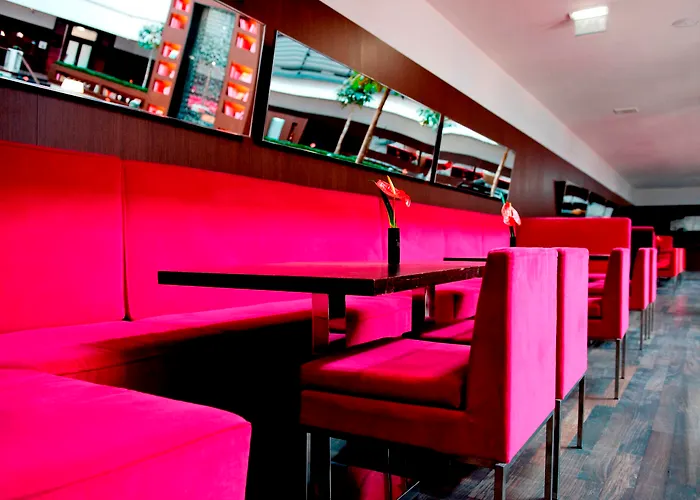 Отель Sofitel Chain Bridge