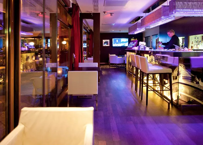 Sofitel Chain Bridge 5* Будапешт