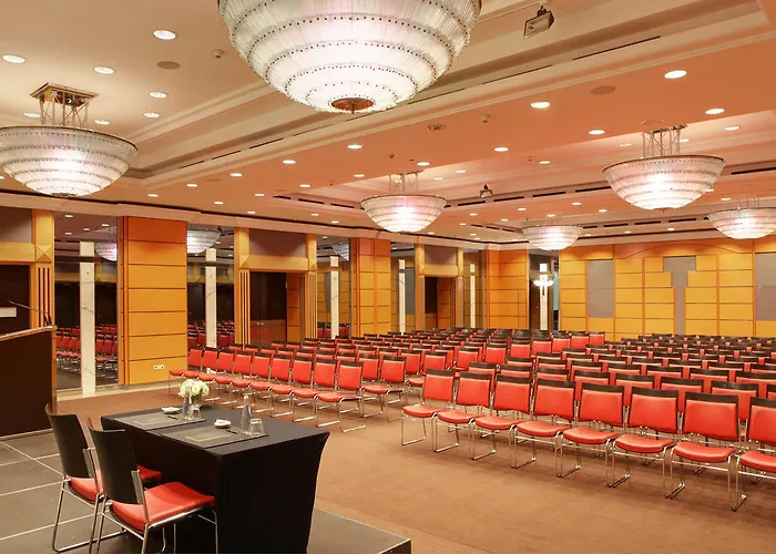 Sofitel Chain Bridge