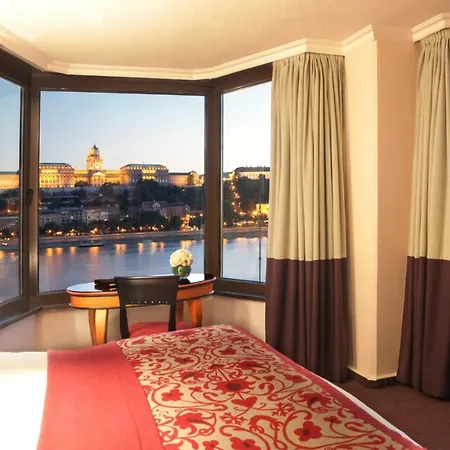 Sofitel Chain Bridge Ξενοδοχείο 5*