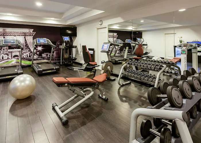 Sofitel Chain Bridge Szálloda 5*