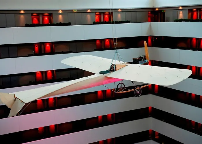 Hotel Sofitel Chain Bridge