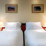 Sofitel Chain Bridge Hotel