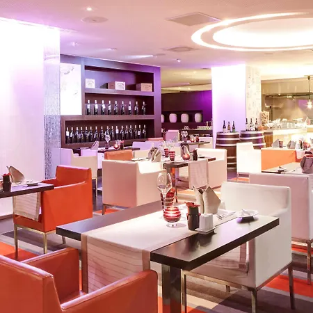 Sofitel Chain Bridge 5*