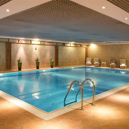 Sofitel Chain Bridge Hotel