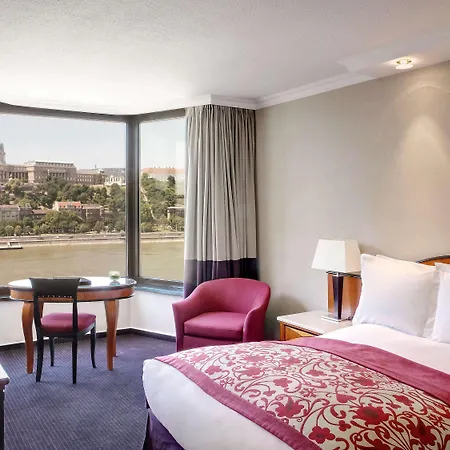 Hotel Sofitel Chain Bridge