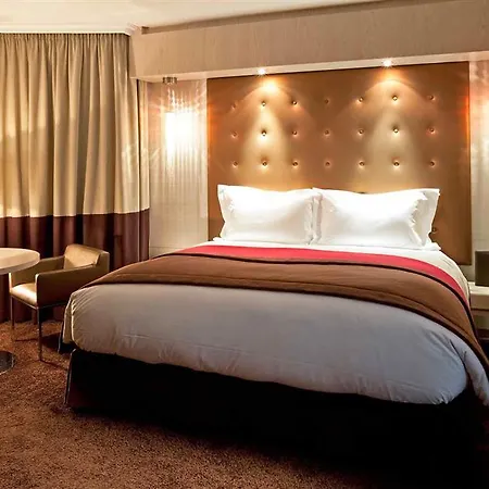 Sofitel Chain Bridge