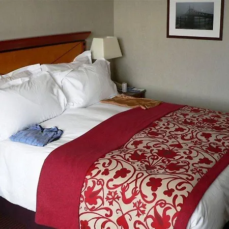 Sofitel Chain Bridge 5*