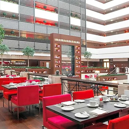 Hotel Sofitel Chain Bridge Budapest