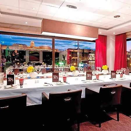 Hotel Sofitel Chain Bridge