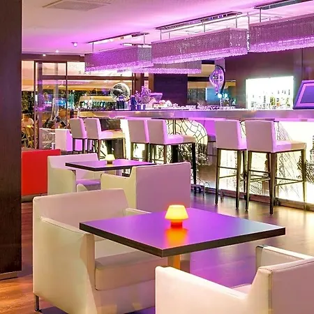Sofitel Chain Bridge