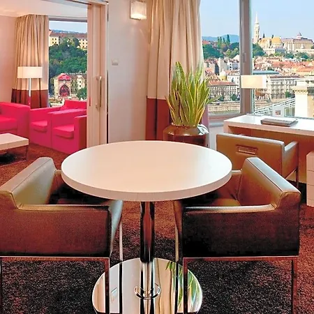 Sofitel Chain Bridge Ξενοδοχείο 5*