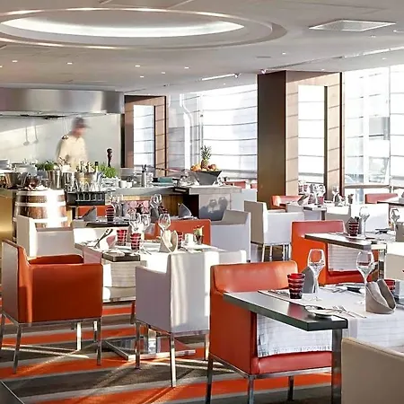 Hotel Sofitel Chain Bridge 5*
