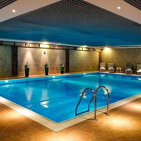 Sofitel Chain Bridge Ξενοδοχείο 5*