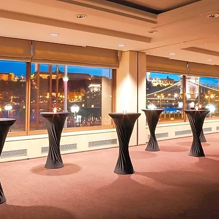 Sofitel Chain Bridge Hotel 5*