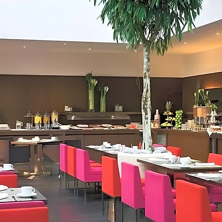 Sofitel Chain Bridge Ξενοδοχείο 5*
