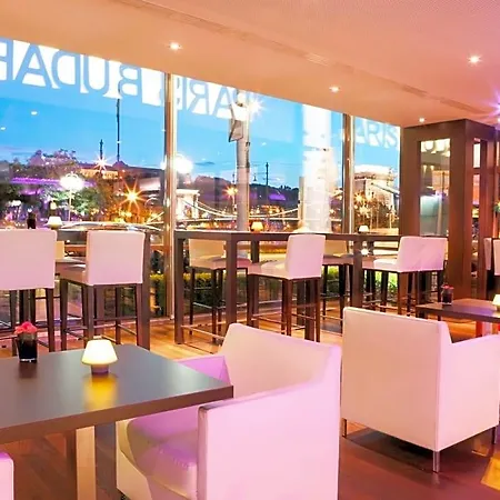 Hotel Sofitel Chain Bridge 5*