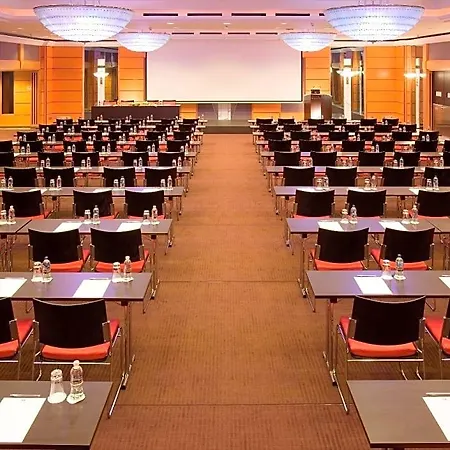 Sofitel Chain Bridge Hotel 5*