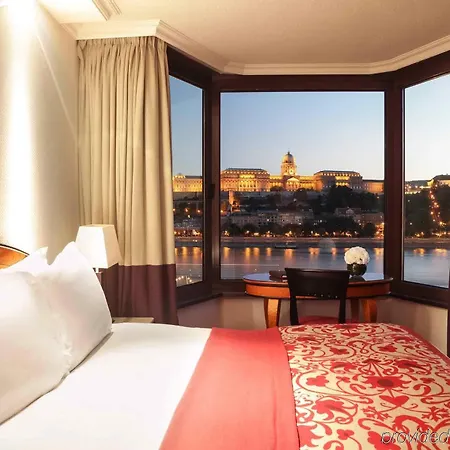 Sofitel Chain Bridge Hotel