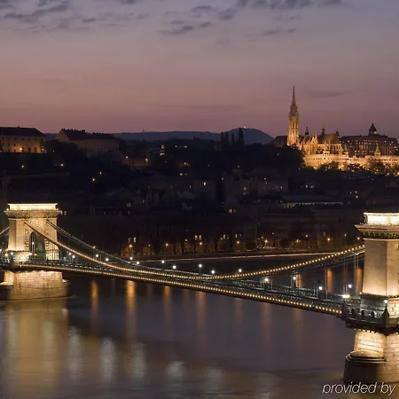 Sofitel Chain Bridge