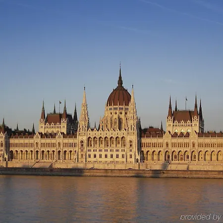 Sofitel Chain Bridge Budapest