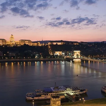 Hotel Sofitel Chain Bridge 5*