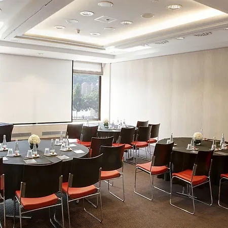 Sofitel Chain Bridge