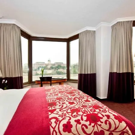 Sofitel Chain Bridge