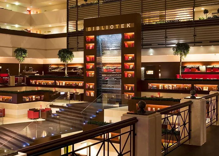 Sofitel Chain Bridge