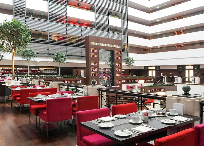 Hotel Sofitel Chain Bridge