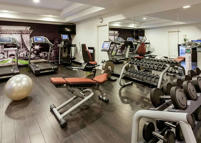 Sofitel Chain Bridge Hotel