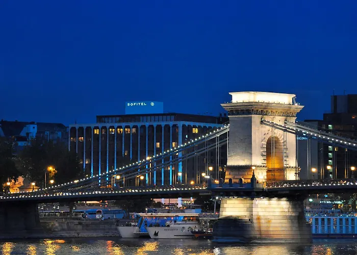 Hotel Sofitel Chain Bridge
