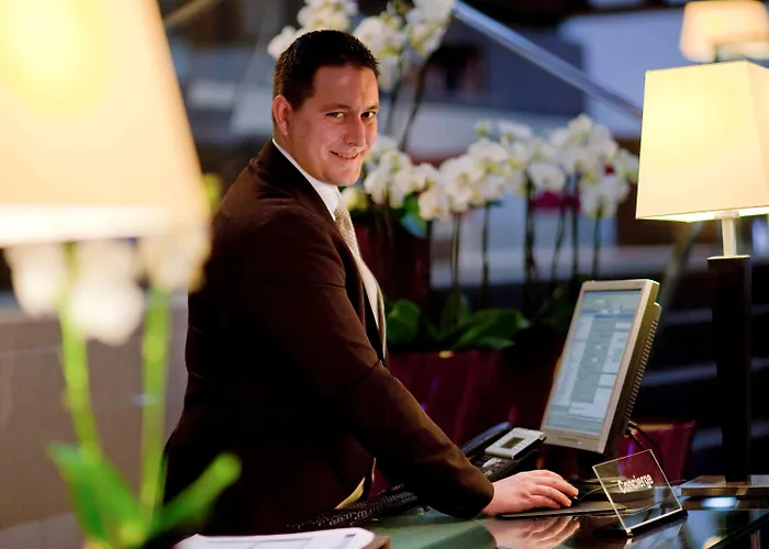 Sofitel Chain Bridge