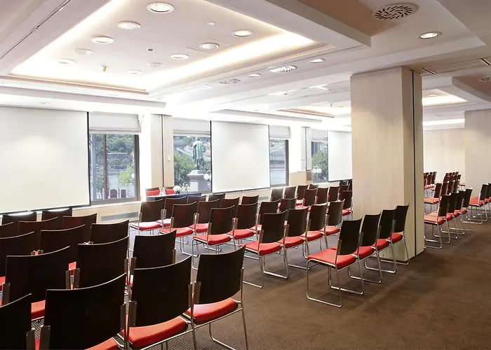 酒店 Sofitel Chain Bridge 5*