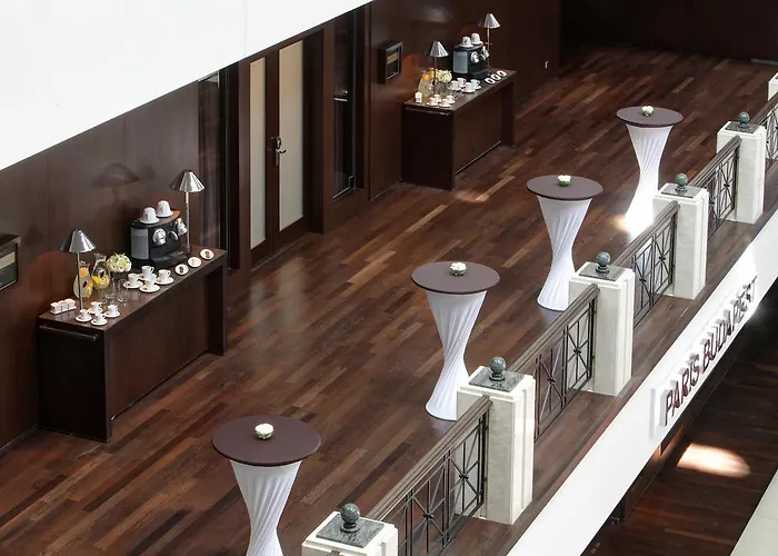 Sofitel Chain Bridge