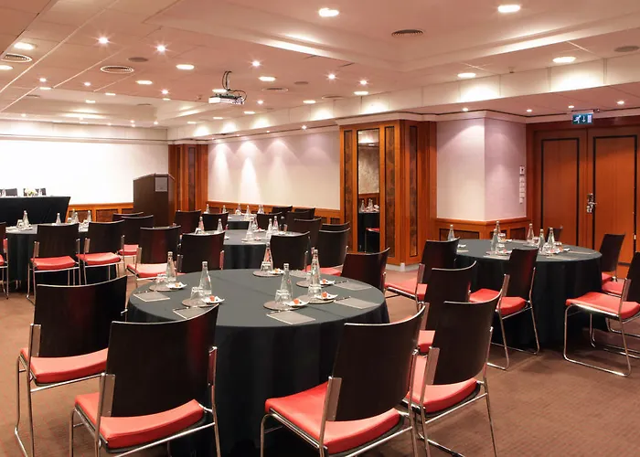 Hotel Sofitel Chain Bridge