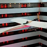 Hotel Sofitel Chain Bridge