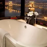 Sofitel Chain Bridge