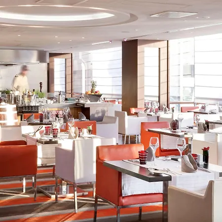 Otel Sofitel Chain Bridge 5*