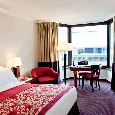 Hotel Sofitel Chain Bridge 5*