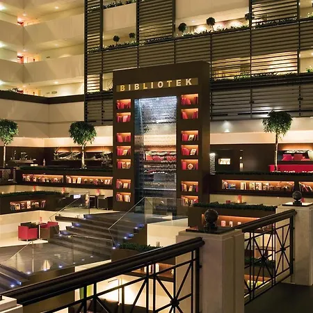 Otel Sofitel Chain Bridge 5*