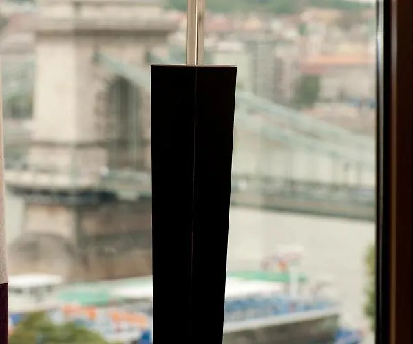 Sofitel Chain Bridge 5* Budapesta