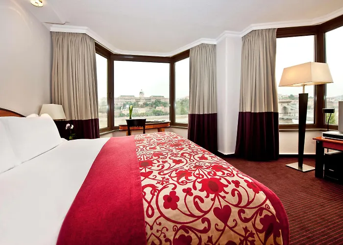 Sofitel Chain Bridge