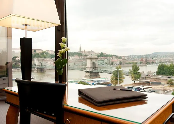 Sofitel Chain Bridge 5* Budapesta